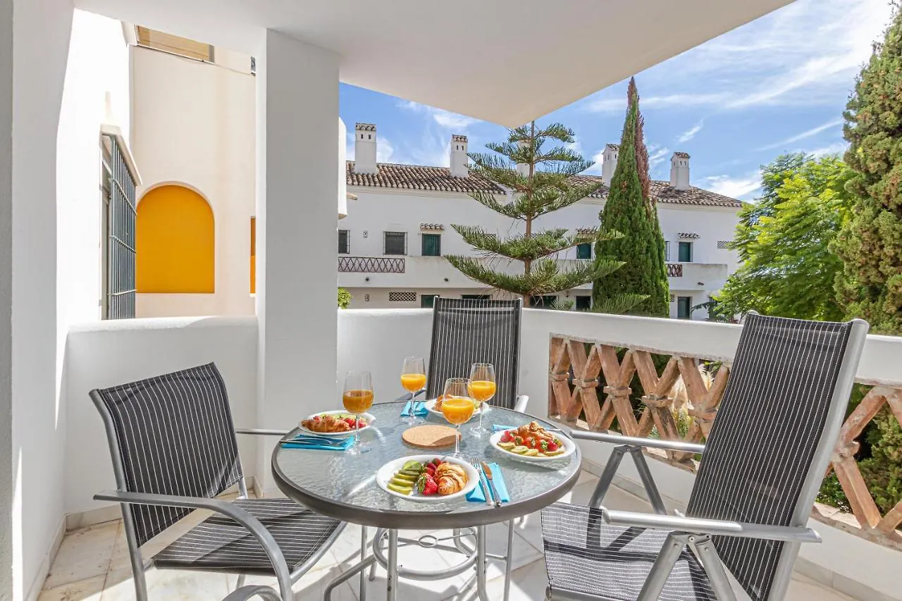 797 Holiday Rentals - Apartamento frente al Parque la Paloma con piscina Benalmádena