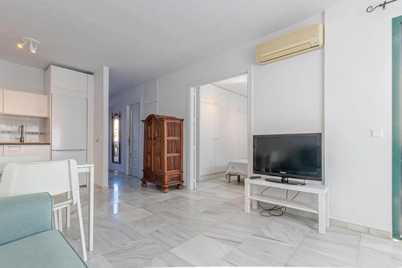 בנאלמדנה 797 Holiday Rentals - Apartamento Frente Al Parque La Paloma Con Piscina